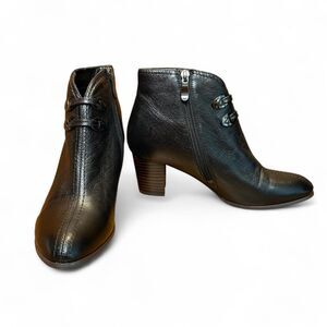 Antonio Melani Genuine Leather Black Ankle Boots Buckle Size 38 / 7.5 Like New